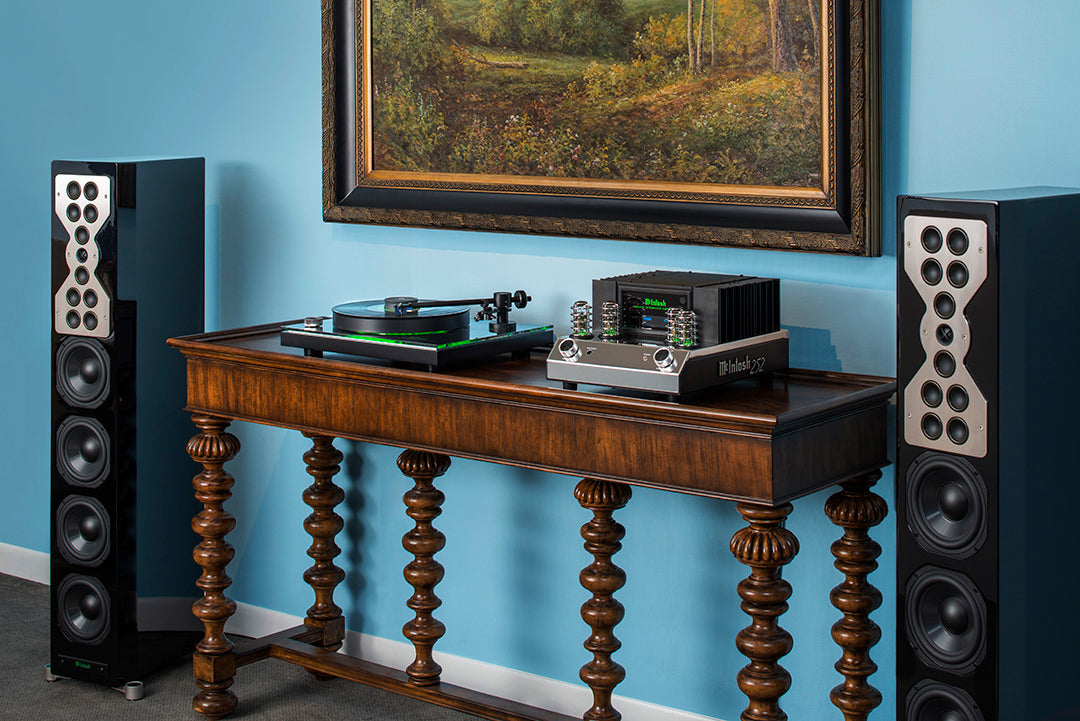 McIntosh - XR100  (Open Box)
