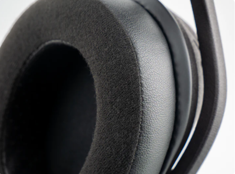 Auribus Acoustics - Sierra Reference - The Source AV