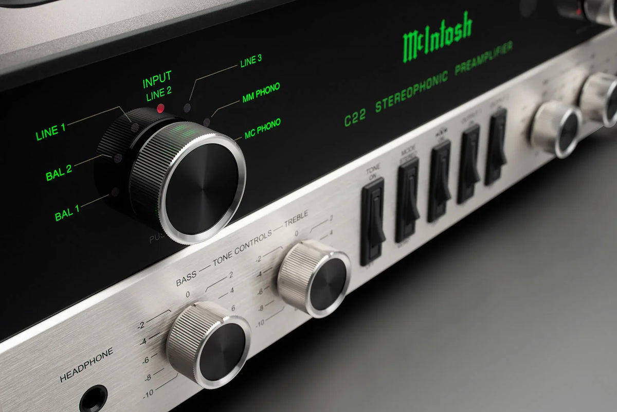 McIntosh - C22 2-Channel Vacuum Tube Preamplifier Mk V