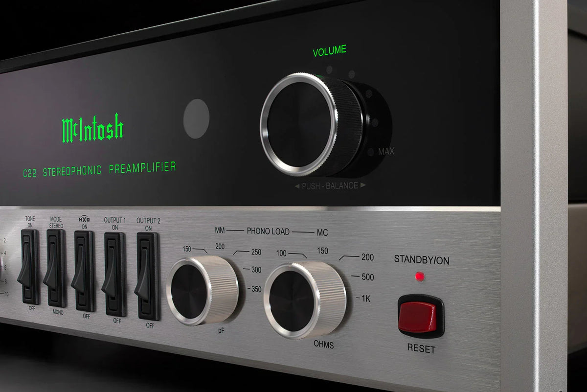 McIntosh - C22 2-Channel Vacuum Tube Preamplifier Mk V